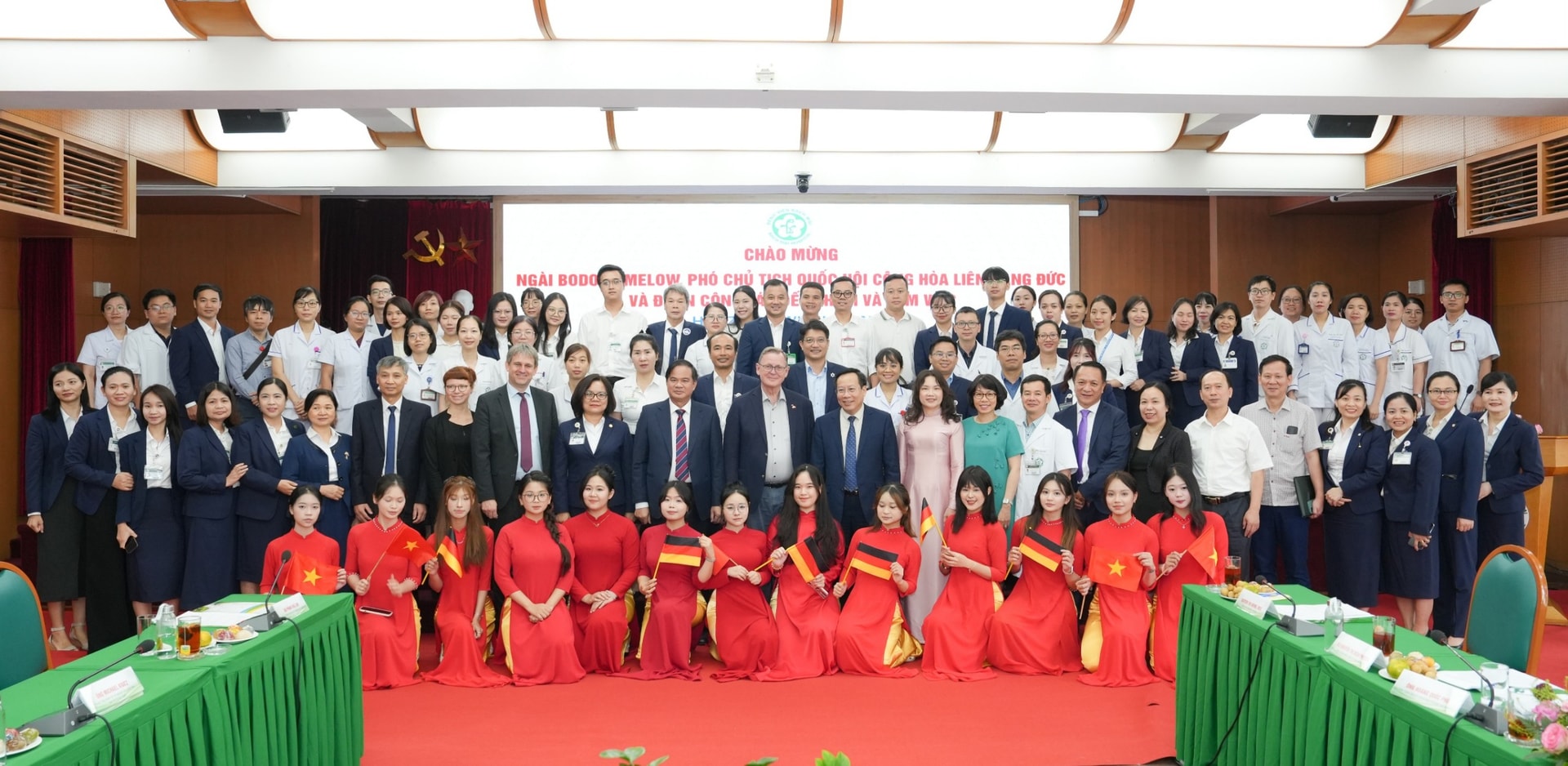 Bệnh viện Bạch Mai và Cộng hoà liên bang Đức thúc đẩy hợp tác đào tạo điều dưỡng, chăm sóc người cao tuổi- Ảnh 5. Bệnh viện Bạch Mai và Cộng hoà liên bang Đức thúc đẩy hợp tác đào tạo điều dưỡng, chăm sóc người cao tuổi- Ảnh 5.