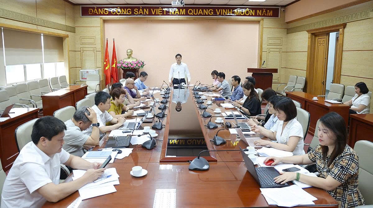 Thứ trưởng Vũ Mạnh Hà: Chính sách về y dược cổ truyền phải vừa quản lý chặt chẽ, vừa tạo động lực phát triển- Ảnh 8. Thứ trưởng Vũ Mạnh Hà: Chính sách về y dược cổ truyền phải vừa quản lý chặt chẽ, vừa tạo động lực phát triển- Ảnh 8.