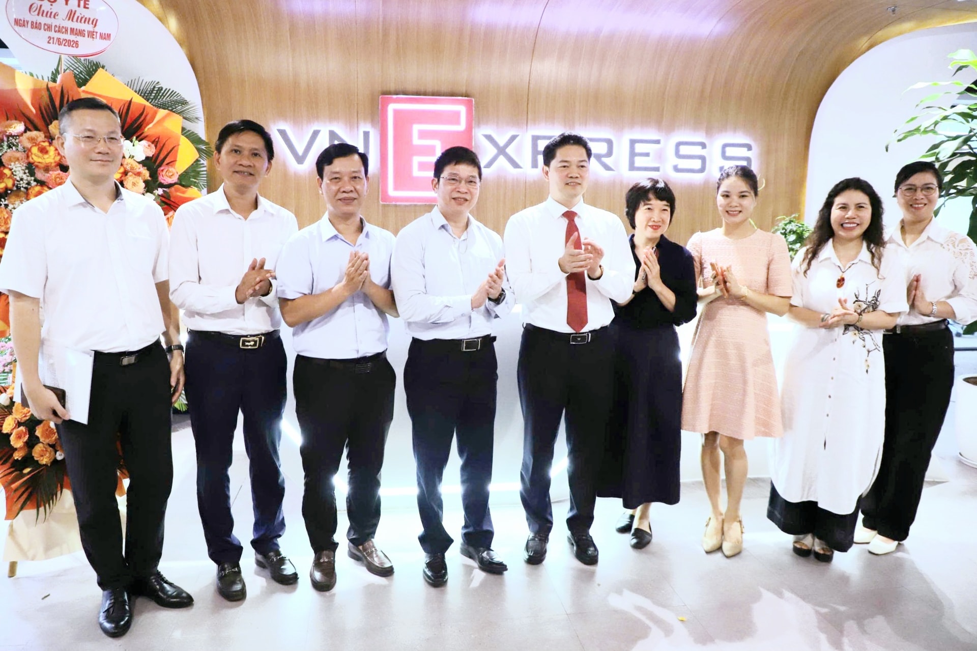 Thứ trưởng Thường trực Bộ Y tế Vũ Mạnh Hà chúc mừng các cơ quan báo chí, truyền hình nhân 101 năm Ngày Báo chí Cách mạng Việt Nam - Ảnh 4.