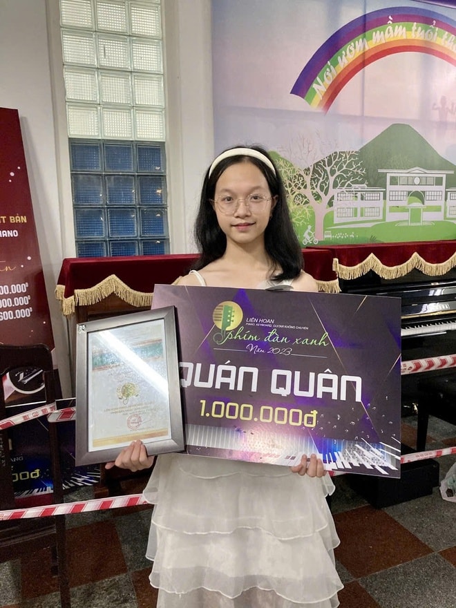 Nữ sinh Quốc Học Huế và hành trình ghi dấu ấn để trở thành đại biểu trẻ tuổi nhất dự Đại hội Đoàn toàn quốc- Ảnh 3. Nữ sinh Quốc Học Huế và hành trình ghi dấu ấn để trở thành đại biểu trẻ tuổi nhất dự Đại hội Đoàn toàn quốc- Ảnh 3.