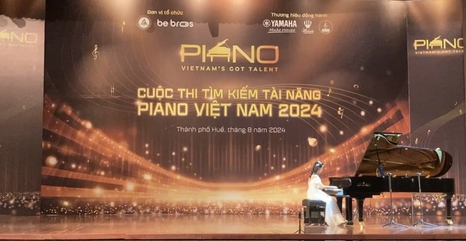 Nữ sinh Quốc Học Huế và hành trình ghi dấu ấn để trở thành đại biểu trẻ tuổi nhất dự Đại hội Đoàn toàn quốc- Ảnh 4. Nữ sinh Quốc Học Huế và hành trình ghi dấu ấn để trở thành đại biểu trẻ tuổi nhất dự Đại hội Đoàn toàn quốc- Ảnh 4.