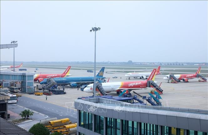 Hành khách có thể được hoàn tiền vé nếu chuyến bay chậm trên 4 tiếng- Ảnh 1.