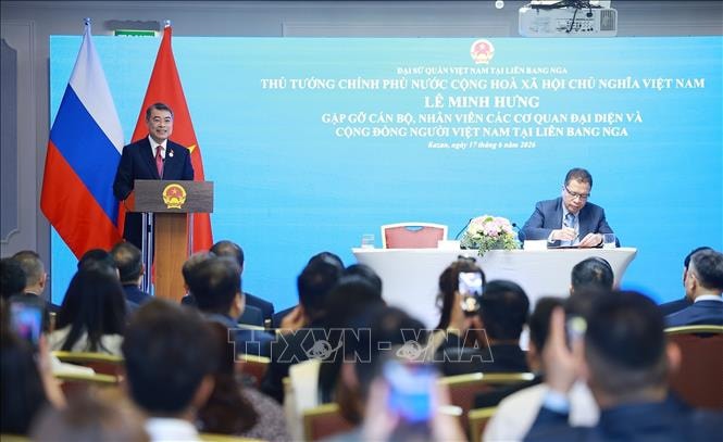Thủ tướng Lê Minh Hưng gặp cộng đồng người Việt Nam tại Nga- Ảnh 2. Thủ tướng Lê Minh Hưng gặp cộng đồng người Việt Nam tại Nga- Ảnh 2.