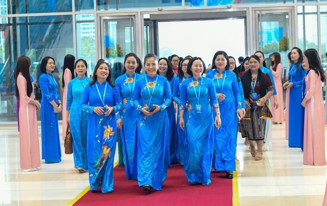 Chủ tịch Quốc hội Trần Thanh Mẫn dự Đại hội đại biểu Phụ nữ toàn quốc- Ảnh 6. Chủ tịch Quốc hội Trần Thanh Mẫn dự Đại hội đại biểu Phụ nữ toàn quốc- Ảnh 6.