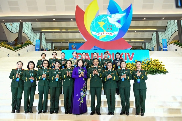 Chủ tịch Quốc hội Trần Thanh Mẫn dự Đại hội đại biểu Phụ nữ toàn quốc- Ảnh 4. Chủ tịch Quốc hội Trần Thanh Mẫn dự Đại hội đại biểu Phụ nữ toàn quốc- Ảnh 4.
