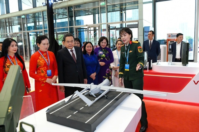 Chủ tịch Quốc hội Trần Thanh Mẫn dự Đại hội đại biểu Phụ nữ toàn quốc- Ảnh 1. Chủ tịch Quốc hội Trần Thanh Mẫn dự Đại hội đại biểu Phụ nữ toàn quốc- Ảnh 1.