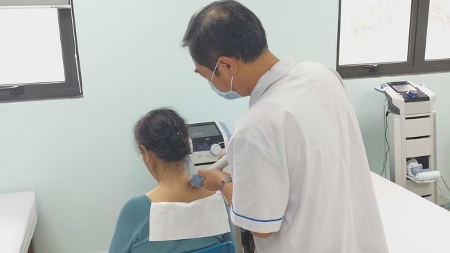 Từng phải dùng 12 chiếc bỉm/ngày, cụ ông 76 tuổi phục hồi ngoạn mục sau mổ tiền liệt tuyến- Ảnh 2. Từng phải dùng 12 chiếc bỉm/ngày, cụ ông 76 tuổi phục hồi ngoạn mục sau mổ tiền liệt tuyến- Ảnh 2.