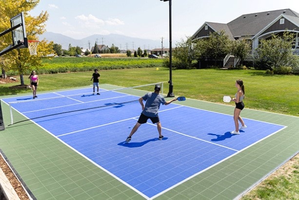 Sân chơi pickleball trở thành nơi kết nối cộng đồng và duy trì thói quen vận động