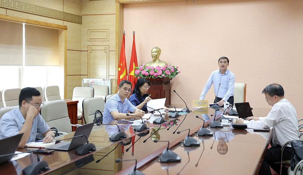 Thứ trưởng Trần Văn Thuấn: Hội đồng Y khoa Quốc gia đẩy nhanh tiến độ chuẩn bị kỳ đánh giá năng lực hành nghề bác sĩ - Ảnh 5.