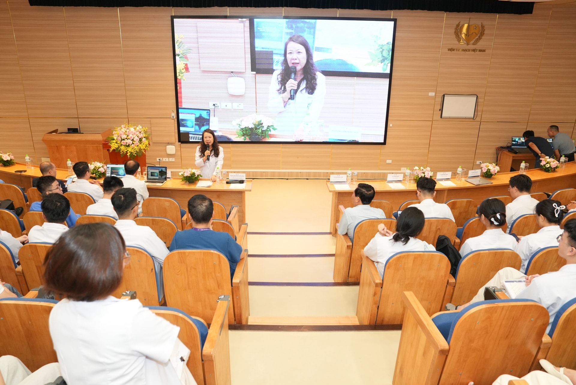 Ứng dụng hàng loạt kỹ thuật tim mạch hiện đại, cứu sống nhiều bệnh nhân nguy kịch- Ảnh 2. Ứng dụng hàng loạt kỹ thuật tim mạch hiện đại, cứu sống nhiều bệnh nhân nguy kịch- Ảnh 2.