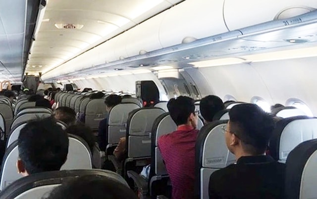 Những hành vi này khiến hành khách bị cấm bay vĩnh viễn theo quy định mới nhất- Ảnh 1. Những hành vi này khiến hành khách bị cấm bay vĩnh viễn theo quy định mới nhất- Ảnh 1.