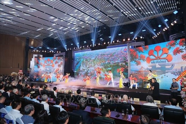 Trưởng ban Tuyên giáo và Dân vận Trung ương: Báo chí phải giữ vững ngọn cờ tiên phong trên mặt trận tư tưởng- Ảnh 2. Trưởng ban Tuyên giáo và Dân vận Trung ương: Báo chí phải giữ vững ngọn cờ tiên phong trên mặt trận tư tưởng- Ảnh 2.