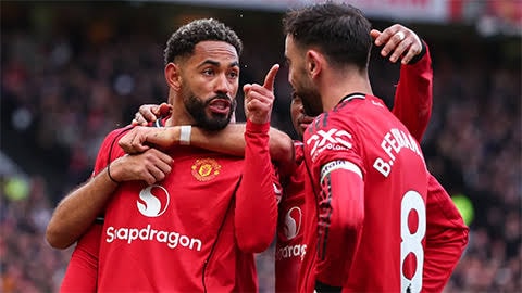 Manchester United cần bổ sung nhân sự để đối phó với lịch thi đấu dày đặc