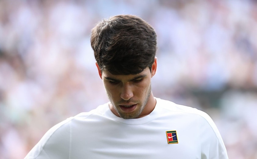 Carlos Alcaraz vắng mặt tại Wimbledon 2026 do chấn thương cổ tay