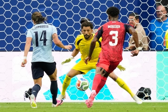 Uruguay và Cape Verde chia điểm với tỷ số hòa 2-2 tại World Cup 2026.
