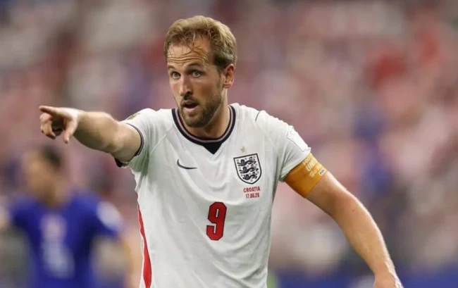Harry Kane đang hoàn thiện lối chơi khi kết hợp giữa vai trò số 9 và số 10.