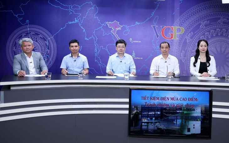 Công suất điện lập đỉnh mới, tiết kiệm điện trở thành yêu cầu cấp bách- Ảnh 1.