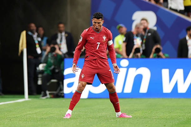Cristiano Ronaldo ăn mừng cú đúp tại World Cup 2026