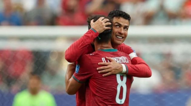 Sự kết hợp nhuần nhuyễn giữa Bruno Fernandes và Cristiano Ronaldo đập tan hoài nghi.