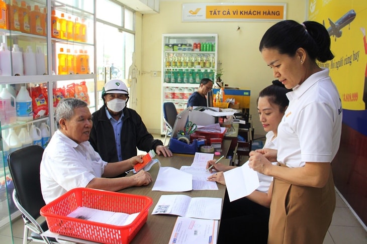Nâng trợ cấp hưu trí xã hội để bảo đảm mức sống cho người cao tuổi- Ảnh 1.