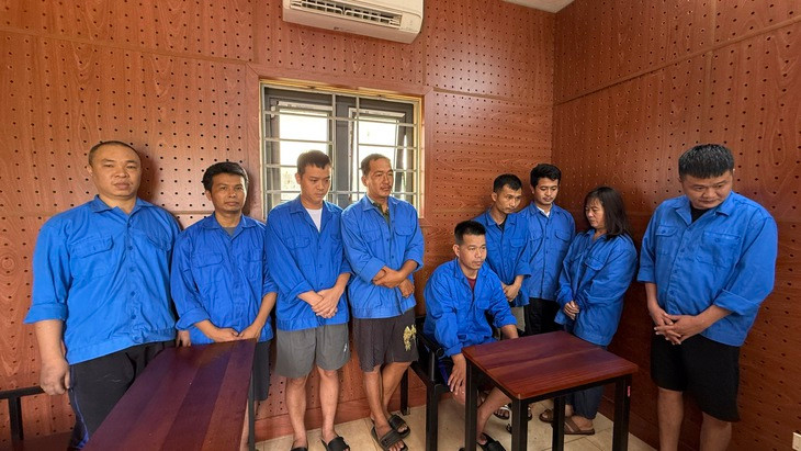 Gã đàn ông cầm đầu đường dây cá độ bóng đá ân hận khi bị bắt- Ảnh 1.