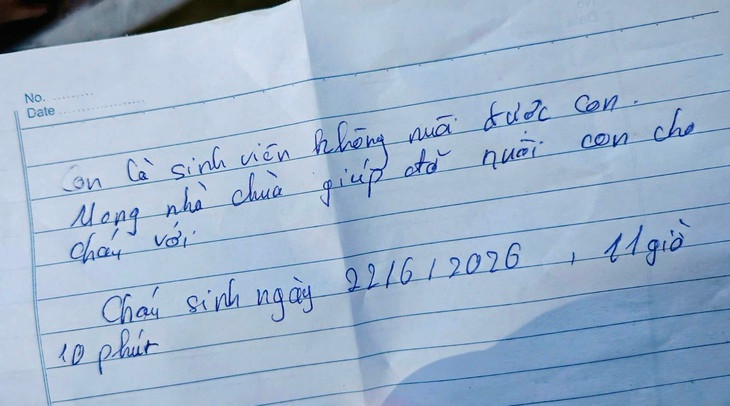 Phát hiện bé sơ sinh bị bỏ lại trước cổng chùa kèm bức thư của người mẹ- Ảnh 2.