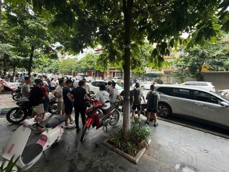 Điều tra vụ nổ súng ở Lào Cai: 1 người chết, nghi phạm tự bắn vào đầu tự tử - Ảnh 1.