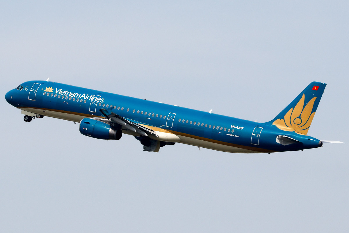 Tin xe 27/6: Hyundai Elantra thế hệ mới lột xác, Vietnam Airlines tăng đội bay - 4