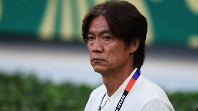 HLV Hong từ chức, song chưa đủ để Hàn Quốc giải quyết gốc rễ vấn đề. Ảnh: Getty Images.