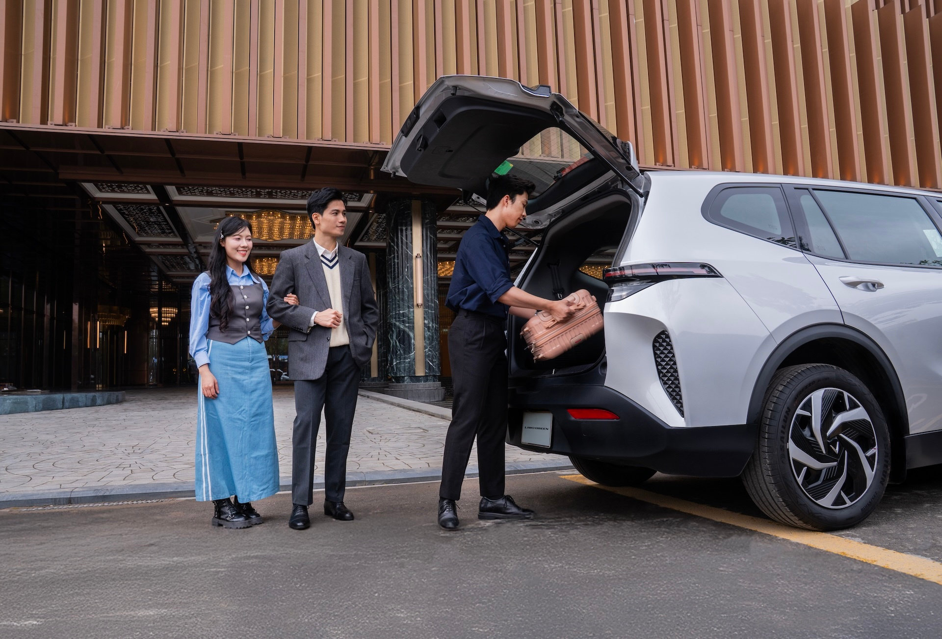 VinFast Limo Green: Lời giải kinh tế cho tài xế dịch vụ muốn tăng thu, giảm chi - 1