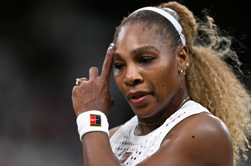 Serena Williams gây tranh cãi ngày trở lại quần vợt chuyên nghiệp-860114