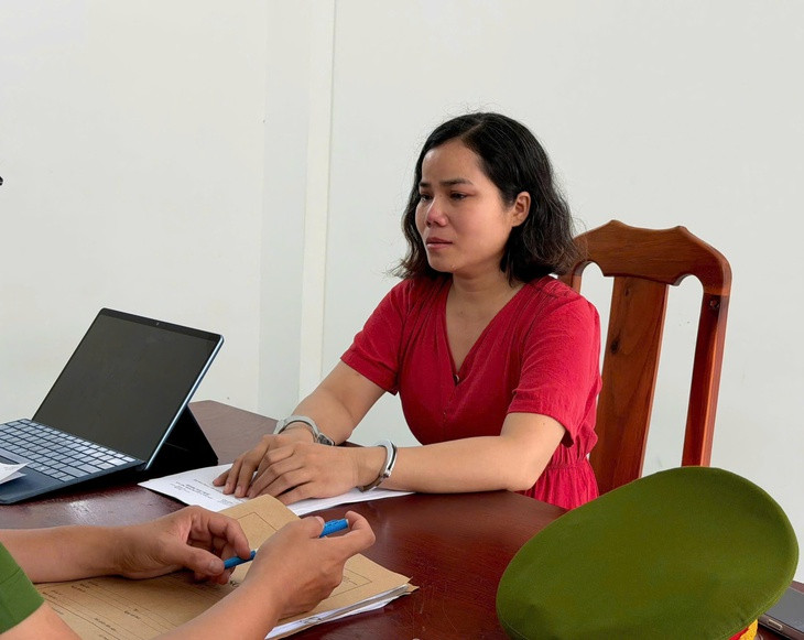 Bắt 3 đối tượng sau vụ một phụ nữ tử vong khi truyền chất làm trắng da tại nhà- Ảnh 3.
