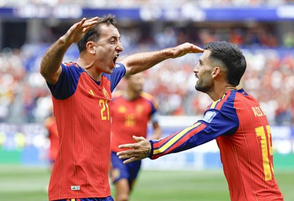 Mikel Oyarzabal tỏa sáng rực rỡ trong màu áo đội tuyển Tây Ban Nha tại World Cup 2026.