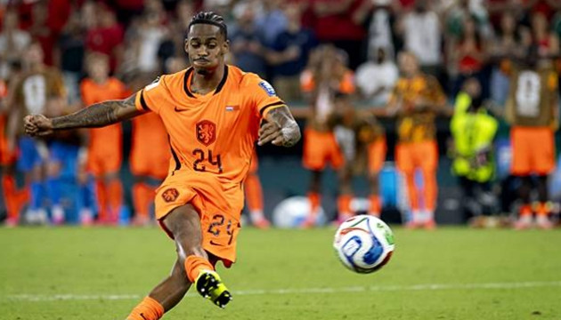 Crysencio Summerville đang là mục tiêu săn đón của Manchester United sau màn trình diễn ấn tượng tại West Ham.