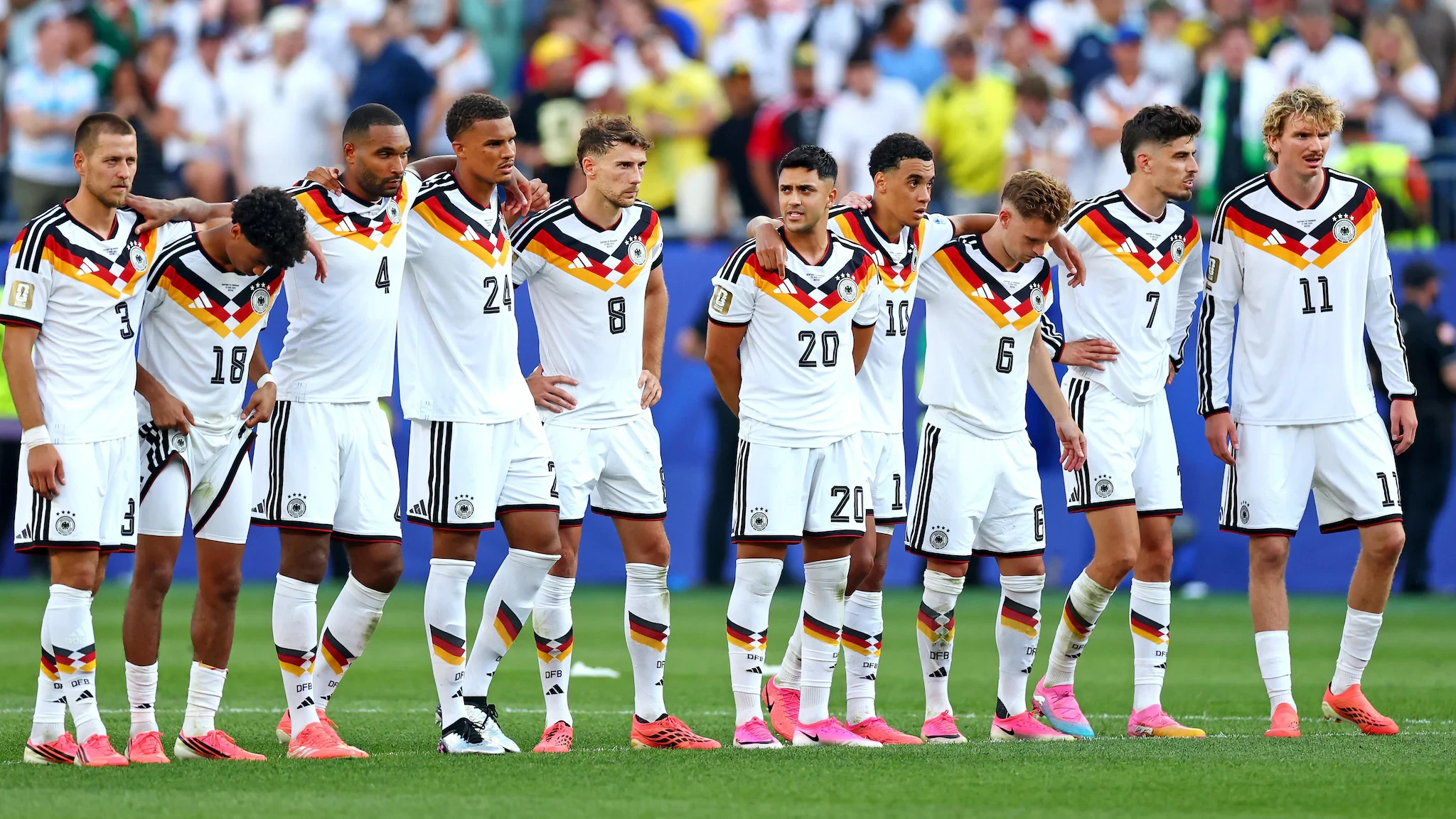 World Cup cần một đội tuyển phản chiếu được bản sắc và tinh thần quốc gia.