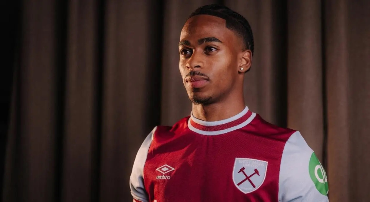 Crysencio Summerville trong màu áo West Ham United