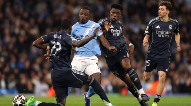Tiền vệ Aurelien Tchouameni lọt vào tầm ngắm của Manchester United.