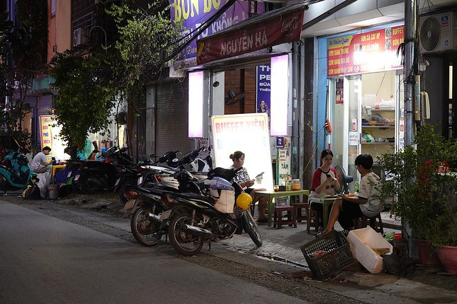 Sau khi tăng mức xử phạt, phường Thanh Liệt vẫn ngổn ngang vi phạm trật tự đô thị- Ảnh 2.