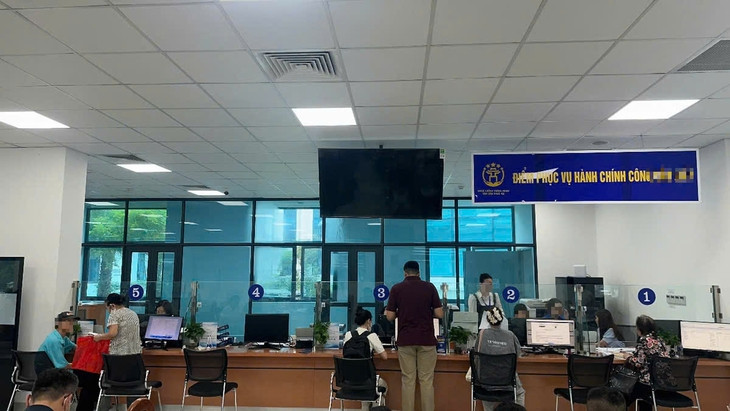 Trung tâm phục vụ hành chính công Hà Nội yêu cầu mở cửa toàn bộ điểm dịch vụ công sáng thứ Bảy- Ảnh 1.