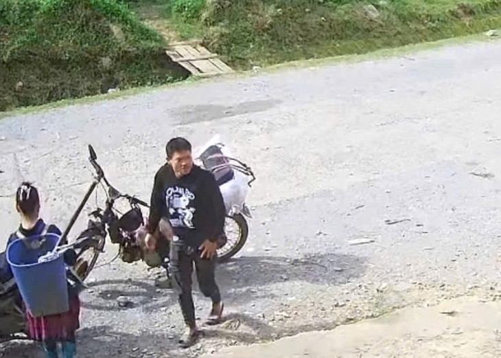 Bắt giữ đối tượng bắt cóc bé gái 4 tuổi- Ảnh 1.