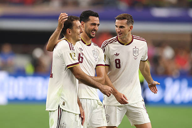 Đội tuyển Tây Ban Nha ăn mừng sau khi lọt vào vòng tứ kết World Cup 2026.