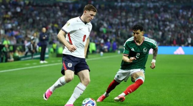 Elliot Anderson trong màu áo đội tuyển Anh đối đầu với Mexico tại World Cup 2026