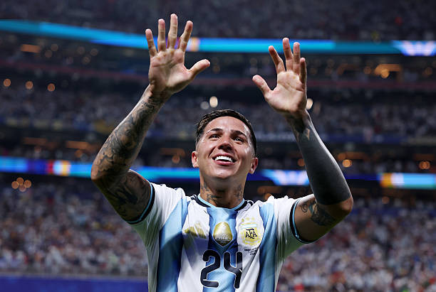 Enzo Fernandez tỏa sáng trong trận đấu với Ai Cập. Ảnh: Getty Images