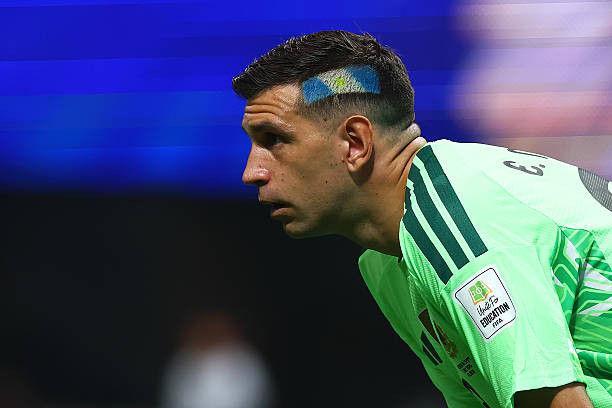 Thủ môn Emiliano Martinez trong trận đấu với Ai Cập