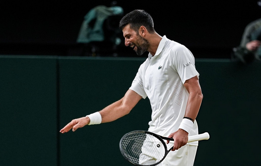 Djokovic và thử thách mang tên Sinner Djokovic sẽ đối đầu Jannik Sinner tại bán kết Wimbledon 2026