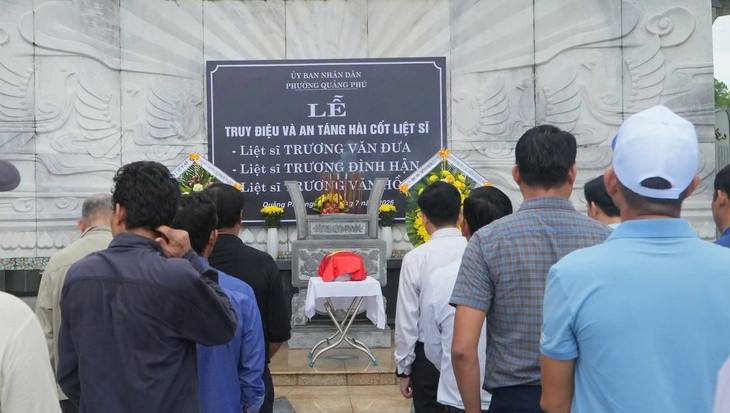 Đà Nẵng: Đưa 3 cha con liệt sĩ về an nghỉ tại nghĩa trang sau hơn nửa thế kỷ- Ảnh 2.