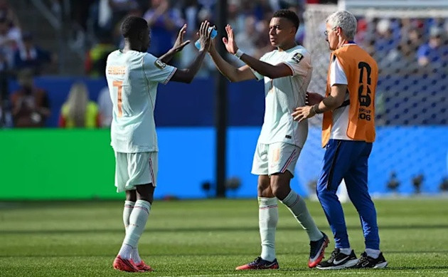 Mbappe và Dembele là hai nhân tố chủ chốt trên hàng công tuyển Pháp.