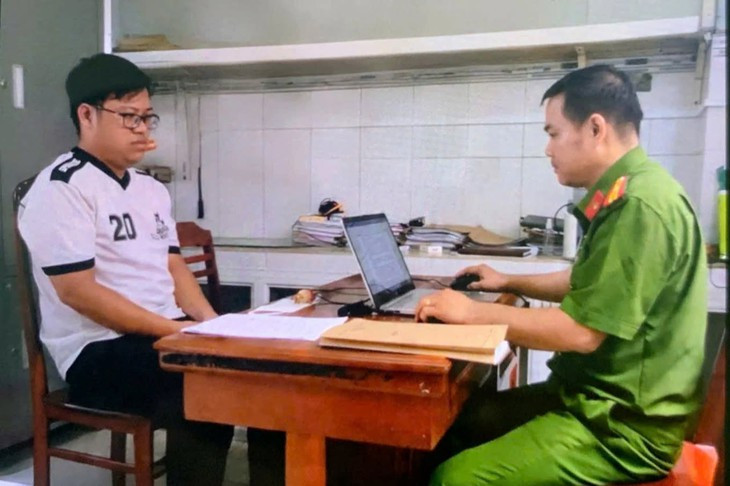 Đưa cho bạn hơn 1,3 tỷ đồng để xin việc nhưng vẫn thất nghiệp- Ảnh 1.