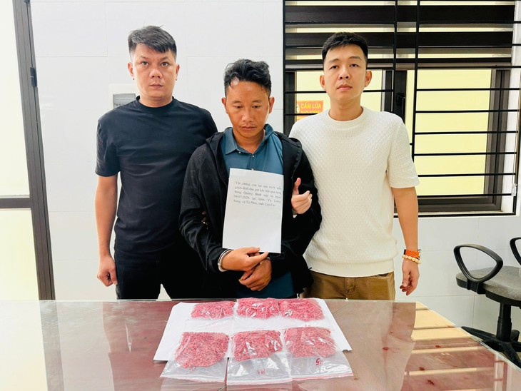 Triệt phá đường dây ma túy liên tỉnh, thu giữ 11.600 viên ma túy tổng hợp- Ảnh 1.