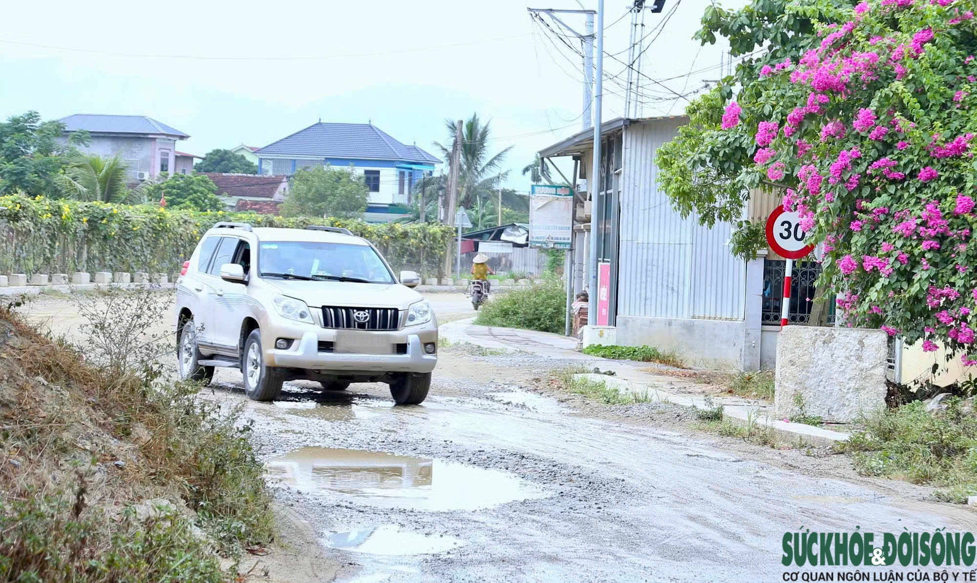 Người dân khốn khổ vì dự án đường trăm tỷ dở dang- Ảnh 11.